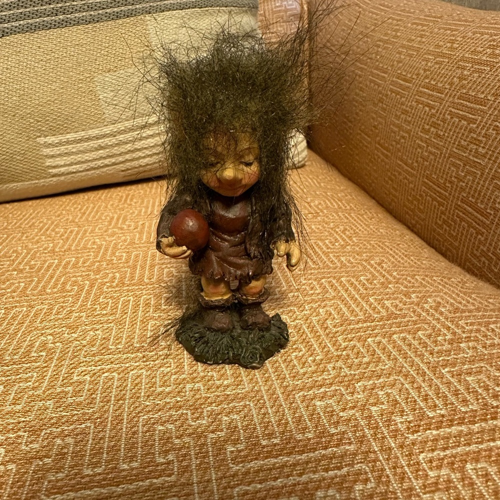 Agora gifthouse collection Sweden troll figurine